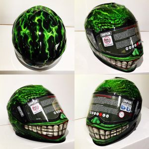 Motorradhelm